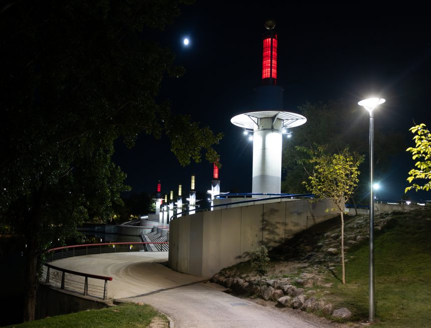 El Parque Central estrena nuevas luminarias LED